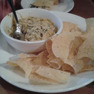 Louisiana Spinach-Artichoke Dip
