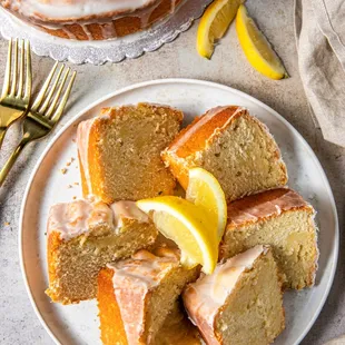 a plate of lemon pound cake