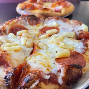 Bino's Pizza