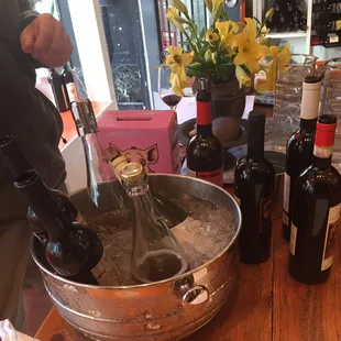 The tasting included 8 lovely wines, all great for summer