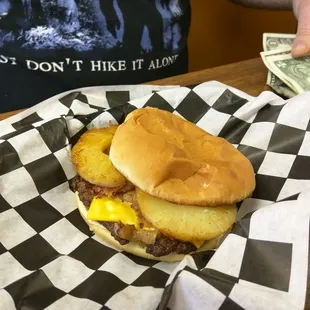 Pineapple burger