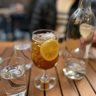 Wine &amp; Tonic, a play on Gin &amp; Tonic