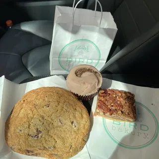 Standard Chocolate Strawberry