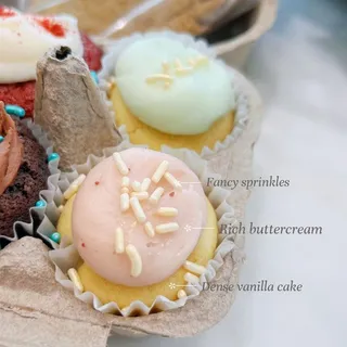 Mini Fresh Strawberry