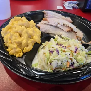 Turkey with mac n cheese,  Cole slaw