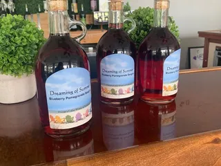 Vintner's Cellar Winery of Yorktown