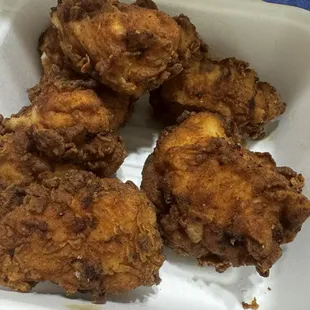This is what you get on Boneless Fried Chicken Wings (you actually get 5pcs instead of 6 pcs).