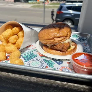 Nashville Hot Sandwich with Tater Tots