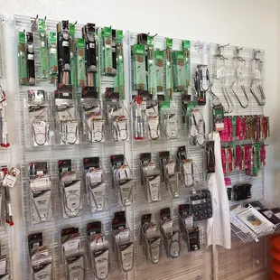 Wall of circular needles