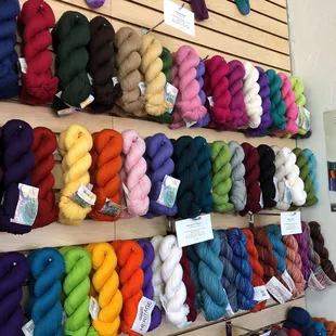 Yarn wall