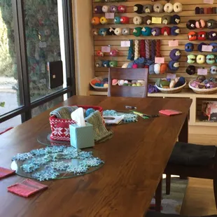 A huge table to sit around to knit and crochet