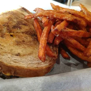 Patty Melt w/sweet potato fries