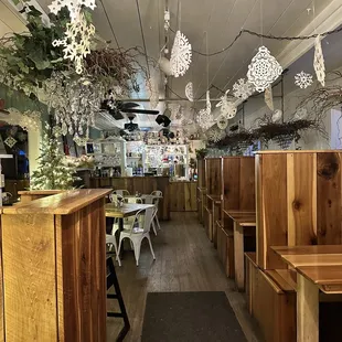 I mean, come on!!  If this isn't Hallmark movie material I don't know what is!!