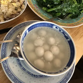 Rice Wine Soup with Rice Balls