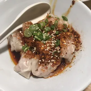 Poached Wontons in Chili Sauce