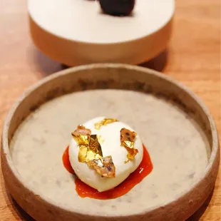 CHOCOLATE &amp; PERSIMMON