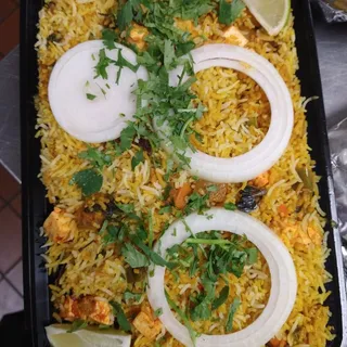 Hyderabadi Paneer Veg Dum Biryani