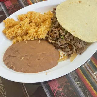 Steak a la Mexicana Lunch Plate