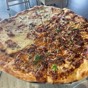 Big Island BBQ Pizza