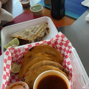 Quesabirria tacos