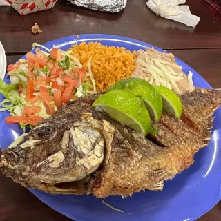 fish burrito/ pescado burrito