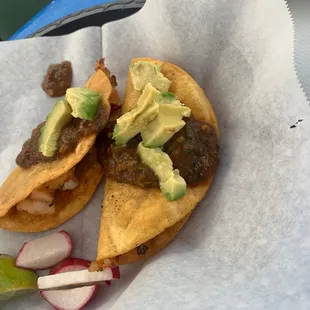 Tacos dorados de camarón