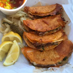 Comes with 3 yummy Birria Tacos  (I added 1 more)