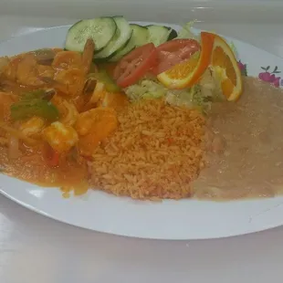 Camarones rancheros.... nuevo plato en Restauran y Birrieria El Primo.