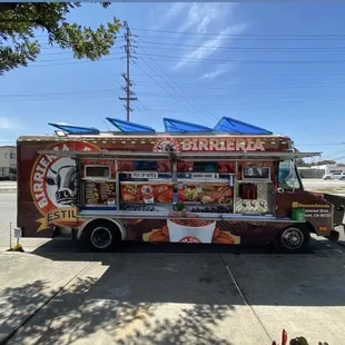 5450 cherry enfrente de la superior comida mexicana . Tacos de birria de Res