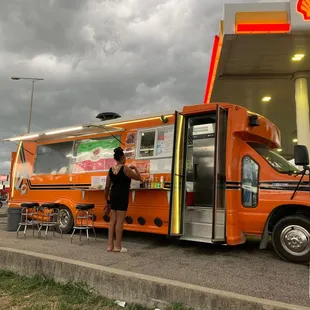 Food Truck parked at the Shell