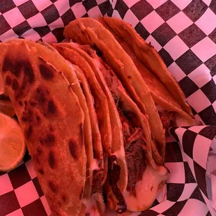 Quesa birria tacos