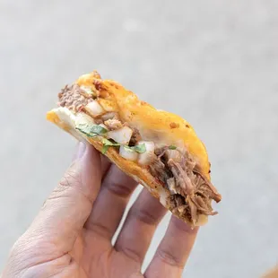 Birrieria La Raza