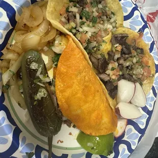 Tacobirria and 2 Tacos de Asadas