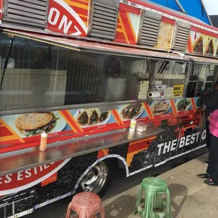 Tacos were cold , cold upon receiving mulitas were on point and hit and fresh Maybe I won't order the tacos and mulitas together next time ?