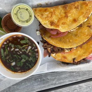 birria tacos