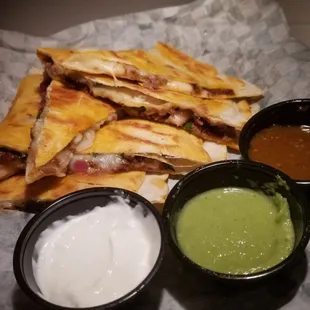 Quesadilla w/birria (birria soup on the side)