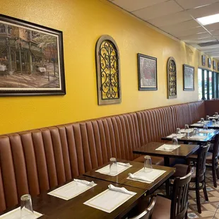 sushi and sashimi, interior