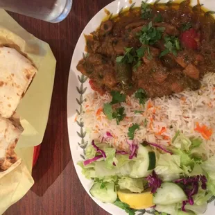 Chicken Jalfrezi lunch special. Comes with salad, rice and naan!!