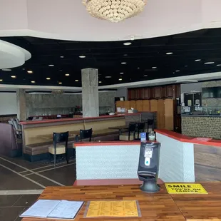 sushi and sashimi, interior