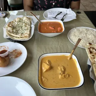 Butter Chicken Chicken Masala Garlic Naan 2 Piece Samosa