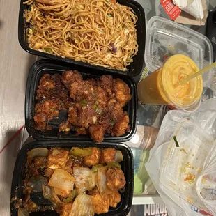 chicken wings and fried chicken, food