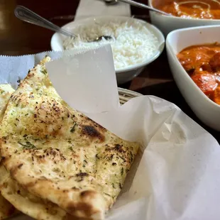 Garlic naan