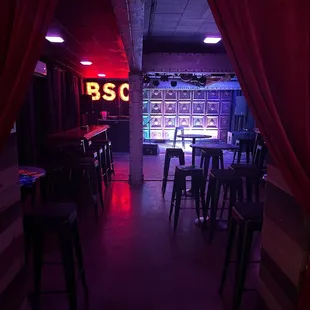Live music venue!