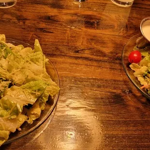 Side salads (house and Ceasar)