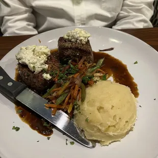 Beef Medallion Benedict