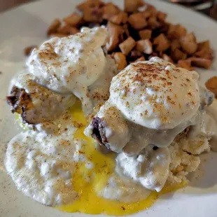 Fried Chicken Benedict (can't seem to find the name on the online menu)