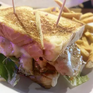 Chicken sandwich with honey