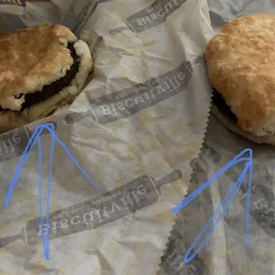 No egg on biscuit(s).