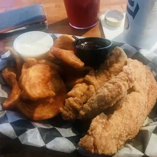 Do yourself a favor and get you some Sidewinder fries. They are AMAZING.
