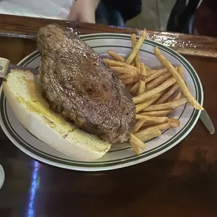 Prime rib sandwich